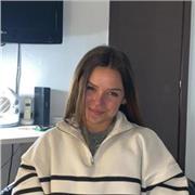Profesora titulada en educación infantil, con experiencia en clases particulares de refuerzo.